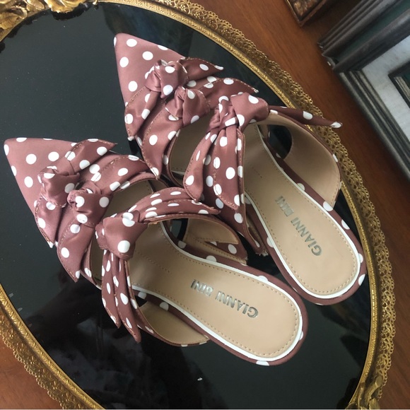NWOB Vintage Gianni Bini Satin Polka Dot Heeled Mules - Picture 9 of 12